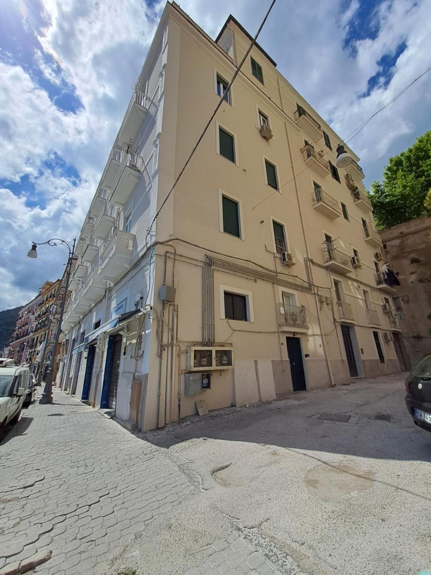 Apartmán Ti Porto Al Centro Unforgettable Moments Salerno Exteriér fotografie