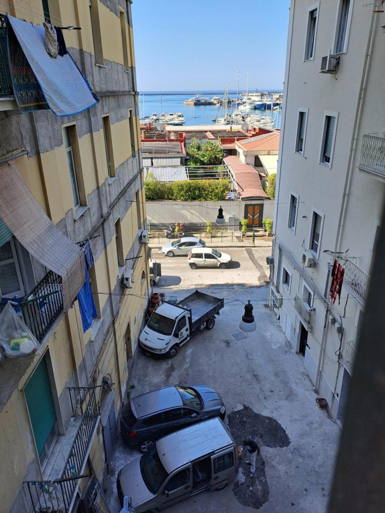 Apartmán Ti Porto Al Centro Unforgettable Moments Salerno Exteriér fotografie